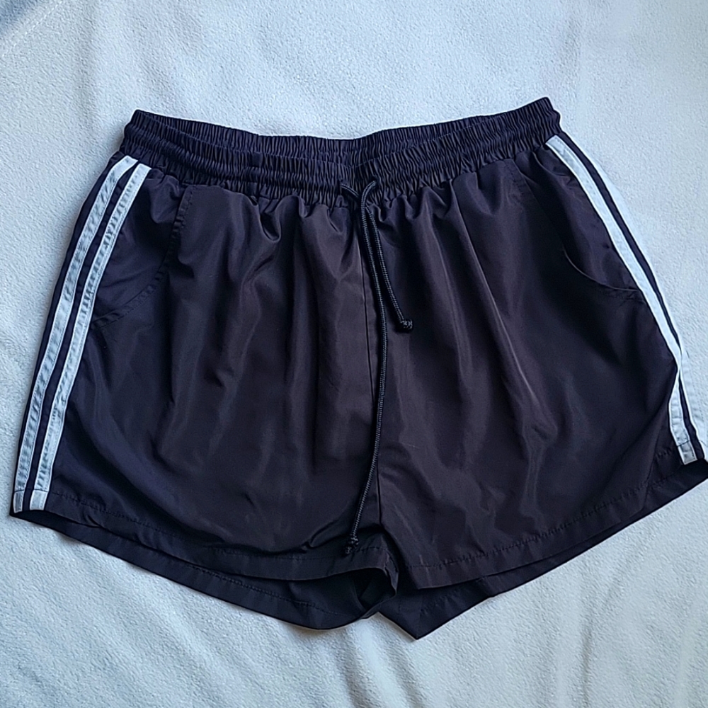 Athletic shorts